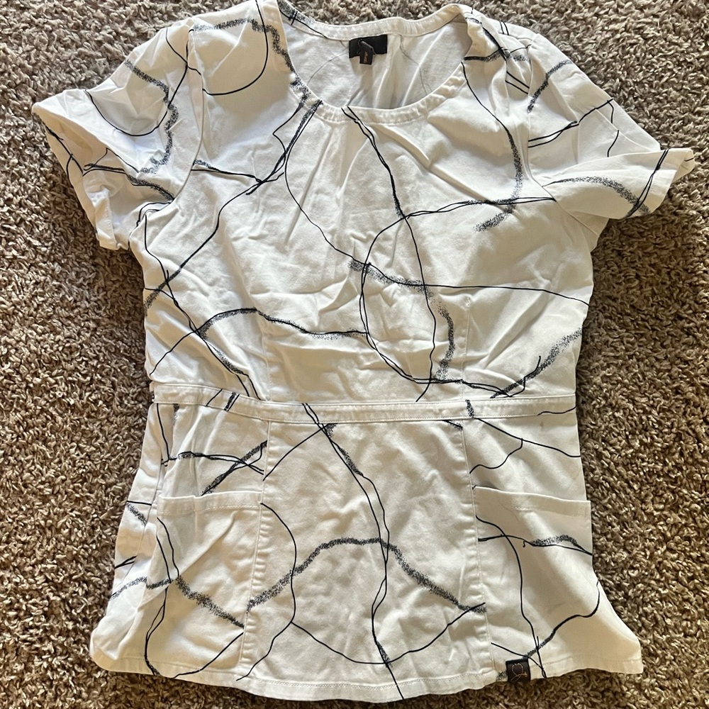 Jaanuu scrub top (M)